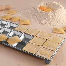 Falcon Square Ravioli Mould with Rolling Pin