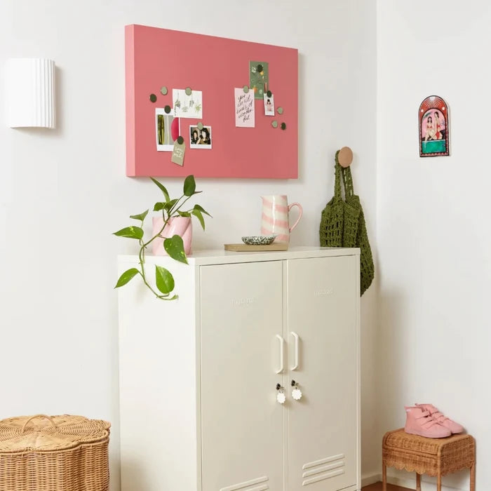 Color:Berry;
