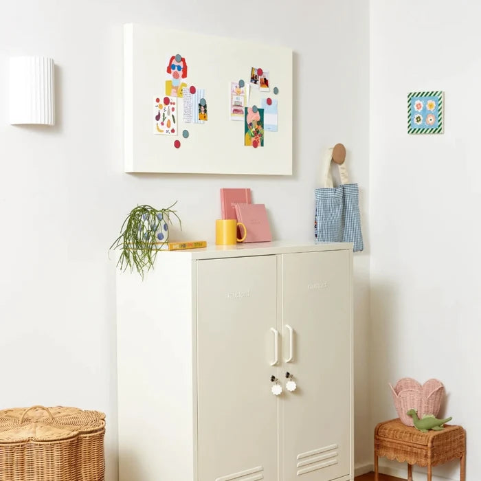 Color:Chalk;
